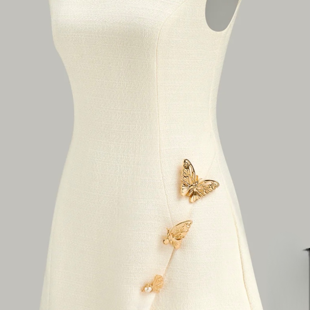 Dress - Picture 3 of 3